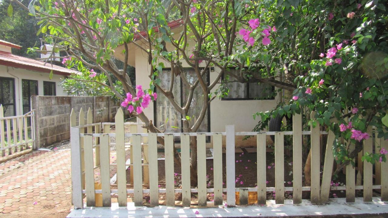 Retreat Chalets, The Nest, At Sparsh Resorts, Karjat Exterior photo